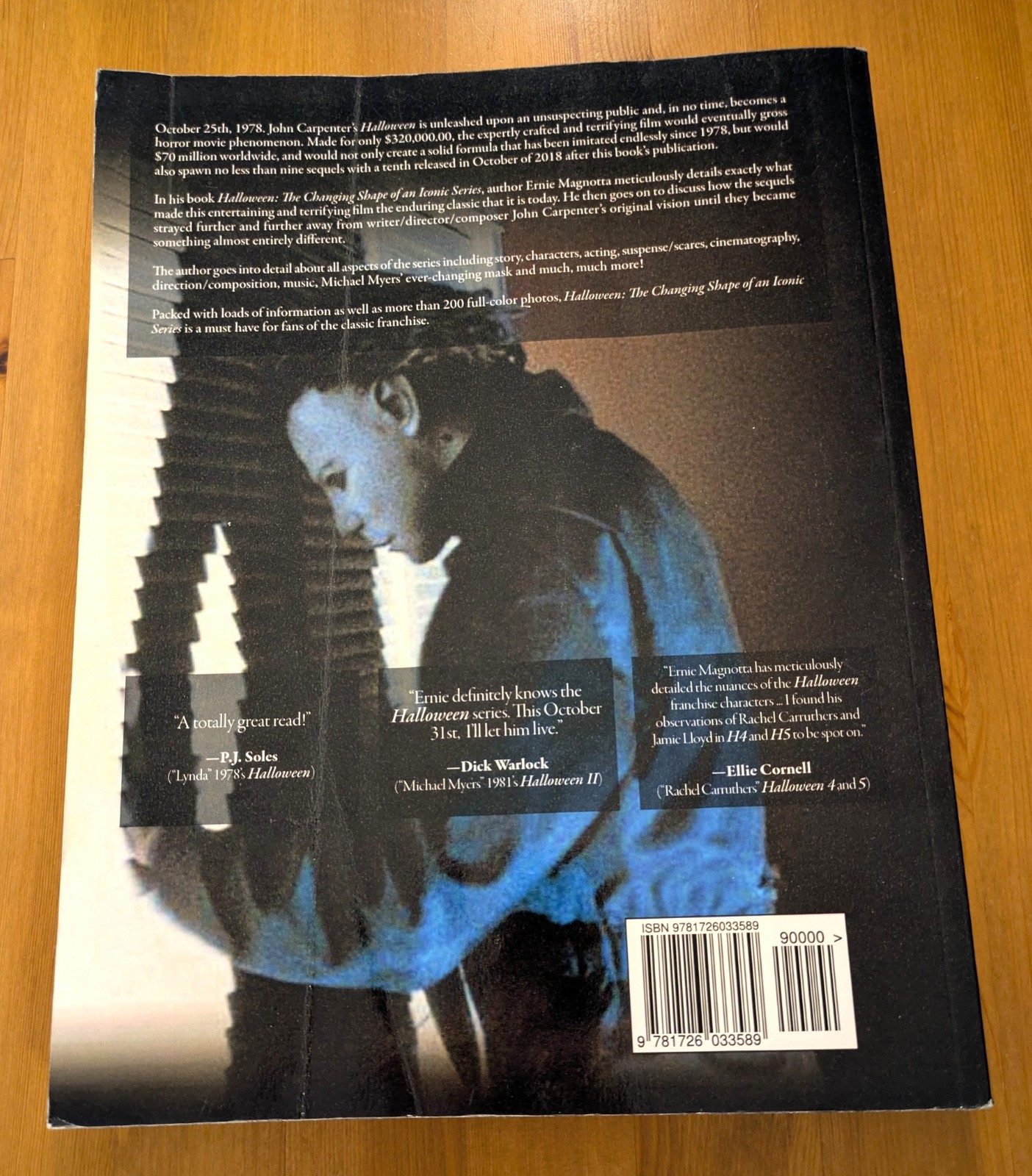 Halloween: the Changing Shape of an Iconic Series Ernie Magnotta, 2018 Trade PB