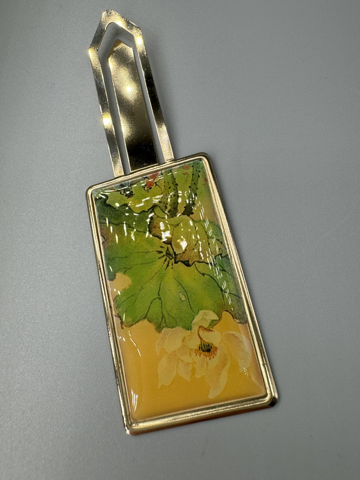 Bookmark Slip-on Floral Enamel & Metal Picture Frame Look Gold Tone