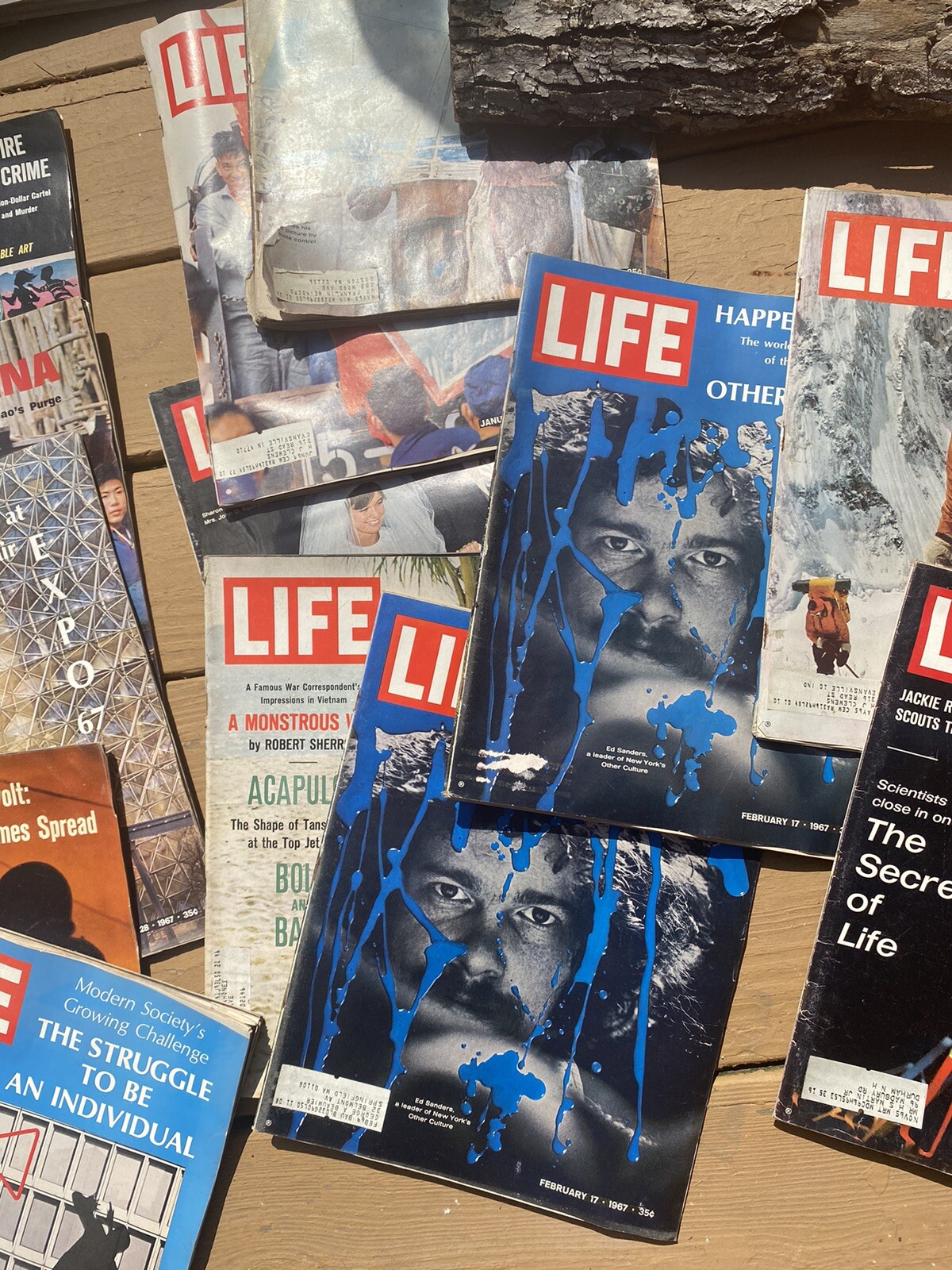 VTG LIFE Magazine:  Random Lot of 10 Magazines from 60s – early 1970s Sale!