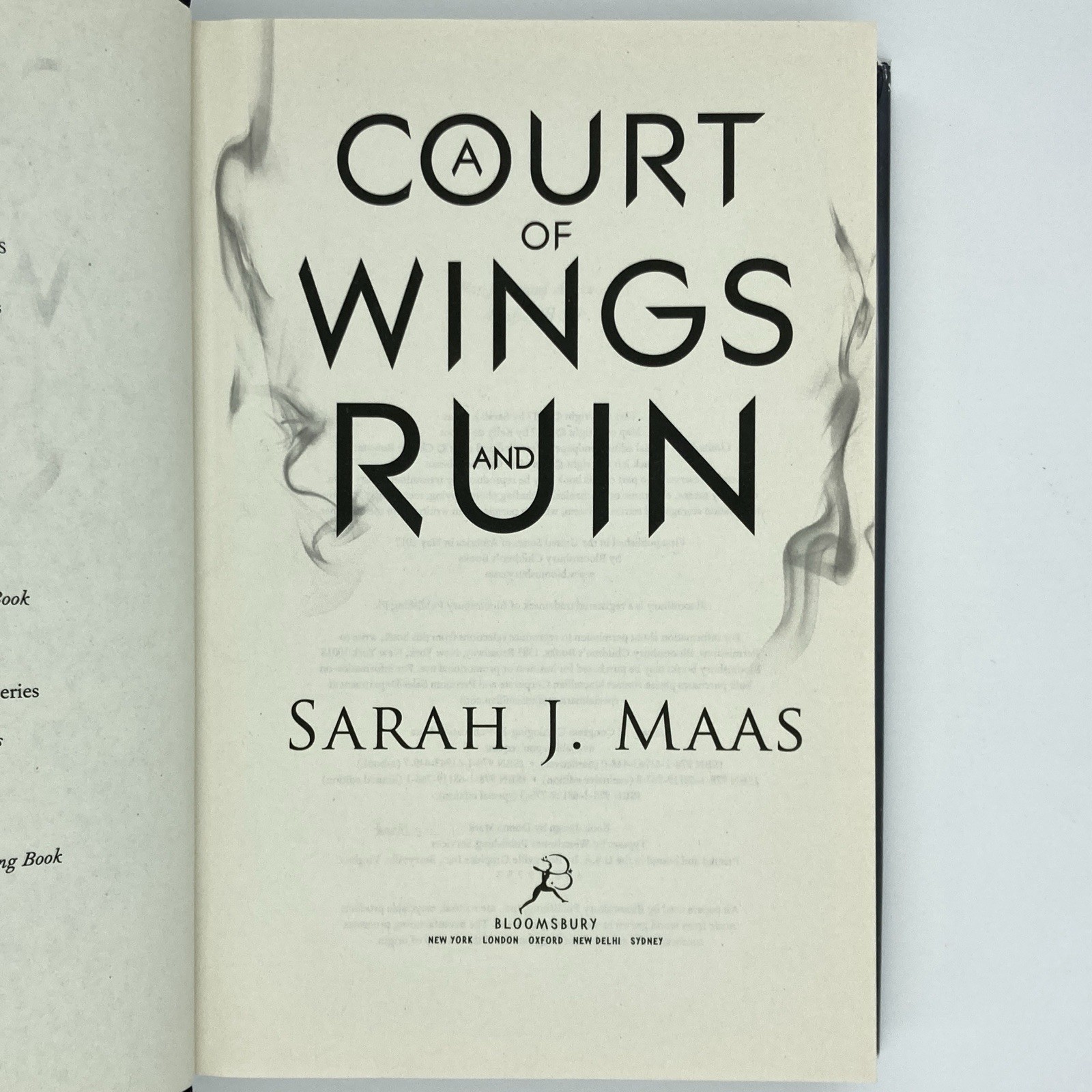 A Court of Wings & Ruin – Sarah J. Maas (Bloomsbury, 2017 / OOP HC) 1st/3rd