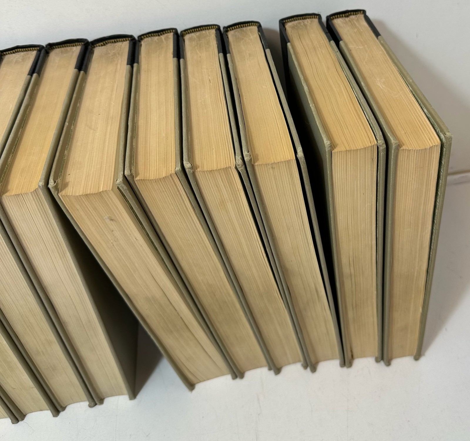 New Universal Encyclopedia 15 Volume Set John Hammerton HB with Novissima Verba