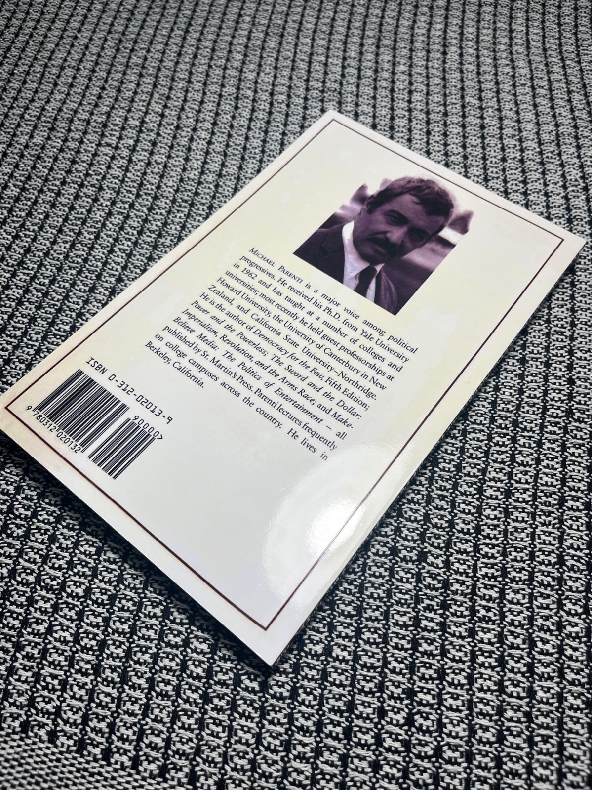 Inventing Reality: The Politics of News Media by Parenti Paperback
