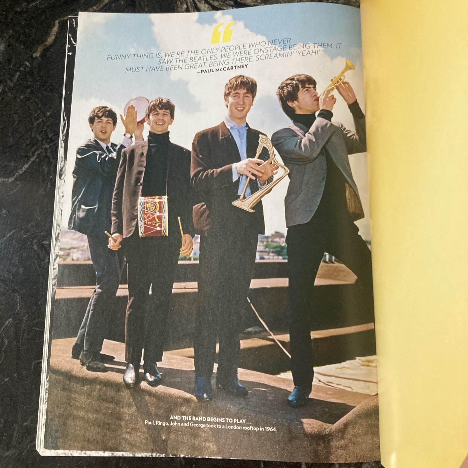 People Magazine Special Edition The Story of The Beatles (2021)