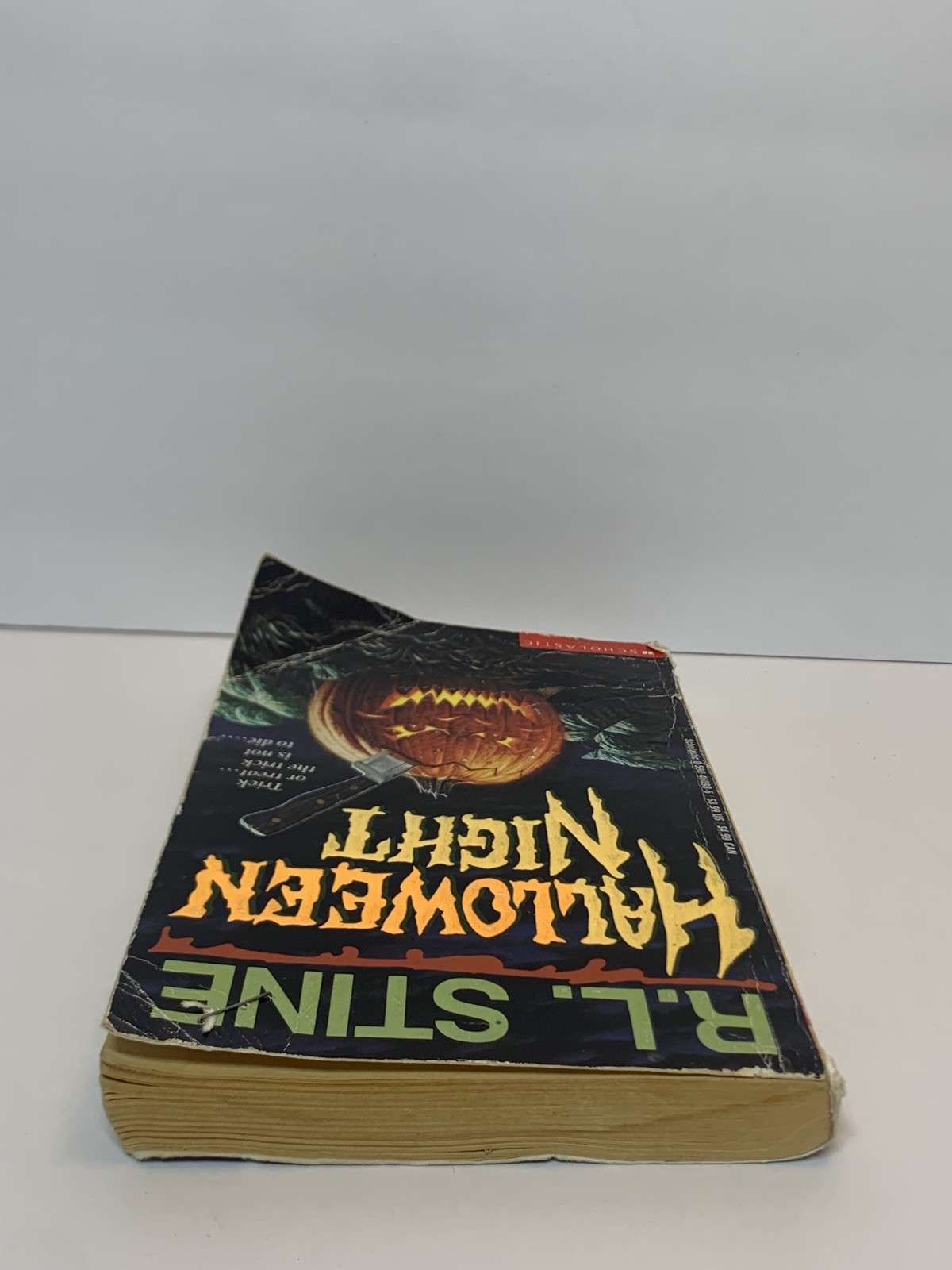 Halloween Night by R.L Stine Vintage YA Horror Paperback 1993 Trick Or Treat