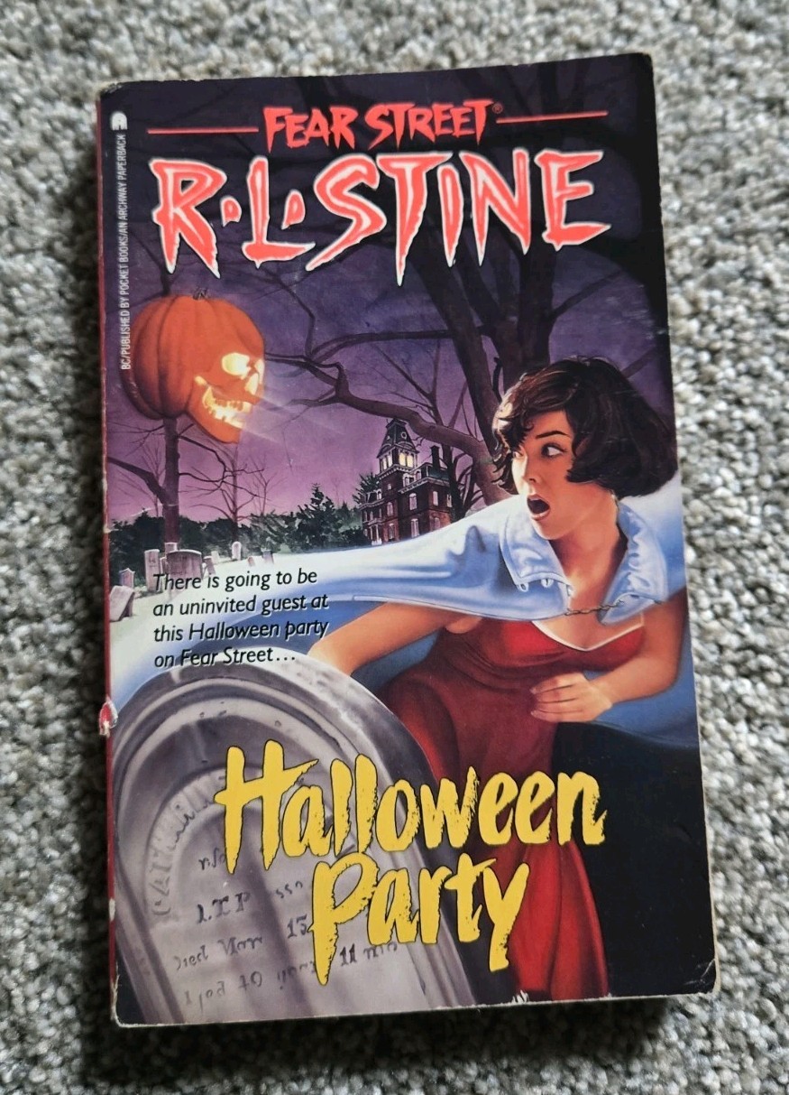 RL Stine Fear Street Halloween Party Vintage Ya book Horror Series 90s 1st Ed