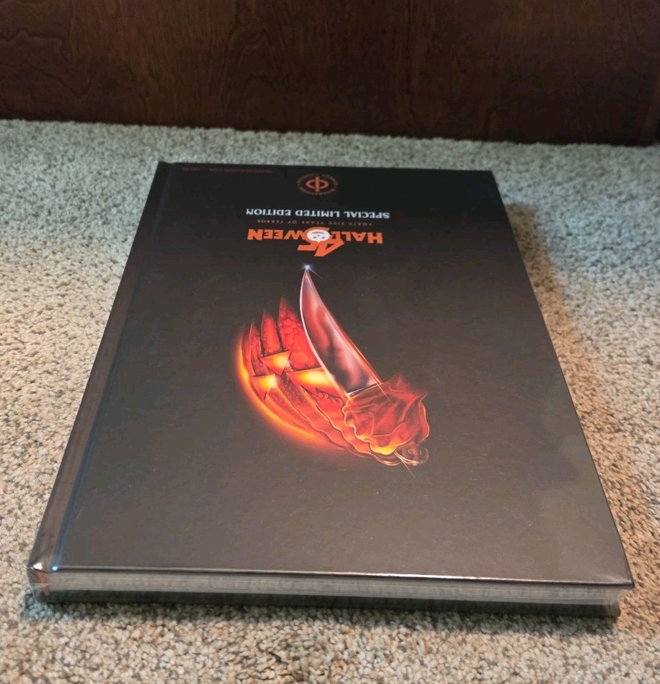 Halloween Illustrated Special Edition Novel Curtis Richards Printed In Blood NEW