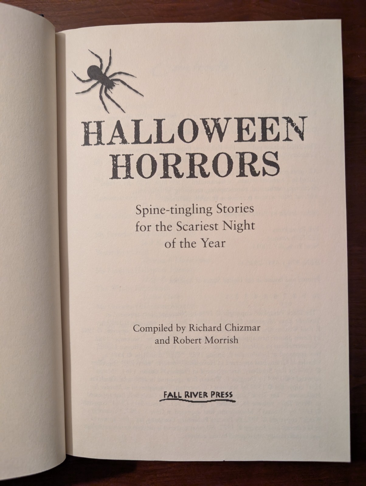 Halloween Horrors HC w/ Dust Jacket Fall River Press 2010 Horror Short Stories