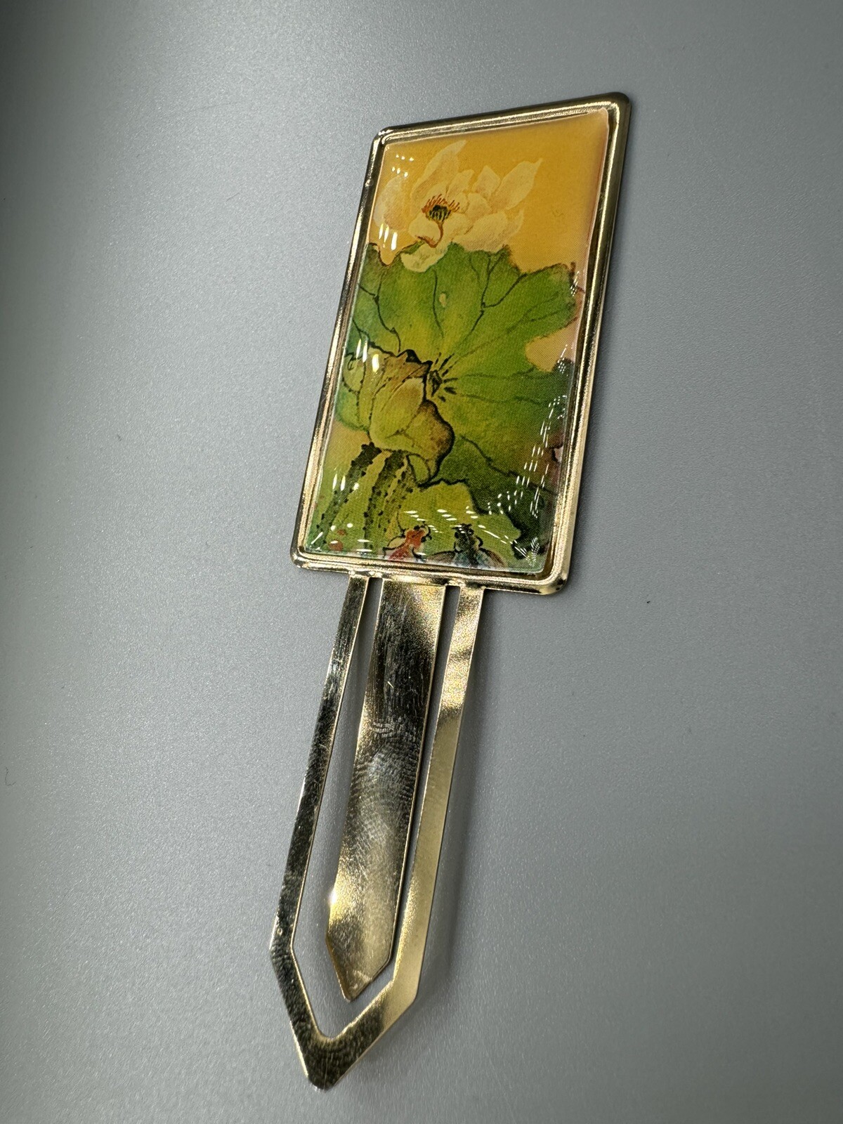 Bookmark Slip-on Floral Enamel & Metal Picture Frame Look Gold Tone