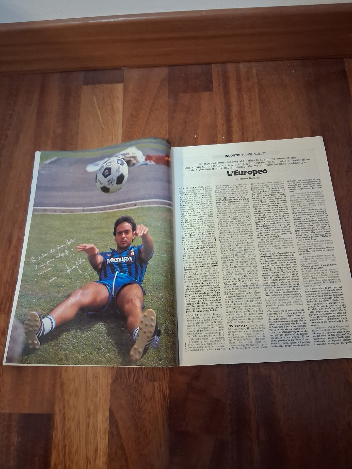 GUERIN SPORTIVO AUGUST 1982 SOCRATES, THE 1982-83 SERIE A + POSTER PASSARELLA!