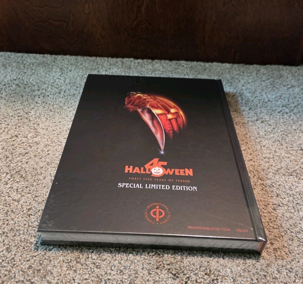 Halloween Illustrated Special Edition Novel Curtis Richards Printed In Blood NEW